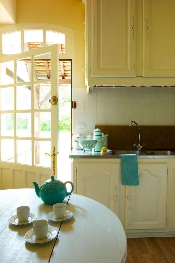 Manoir De La Foulquetiere Bed & Breakfast Lucay-le-Male